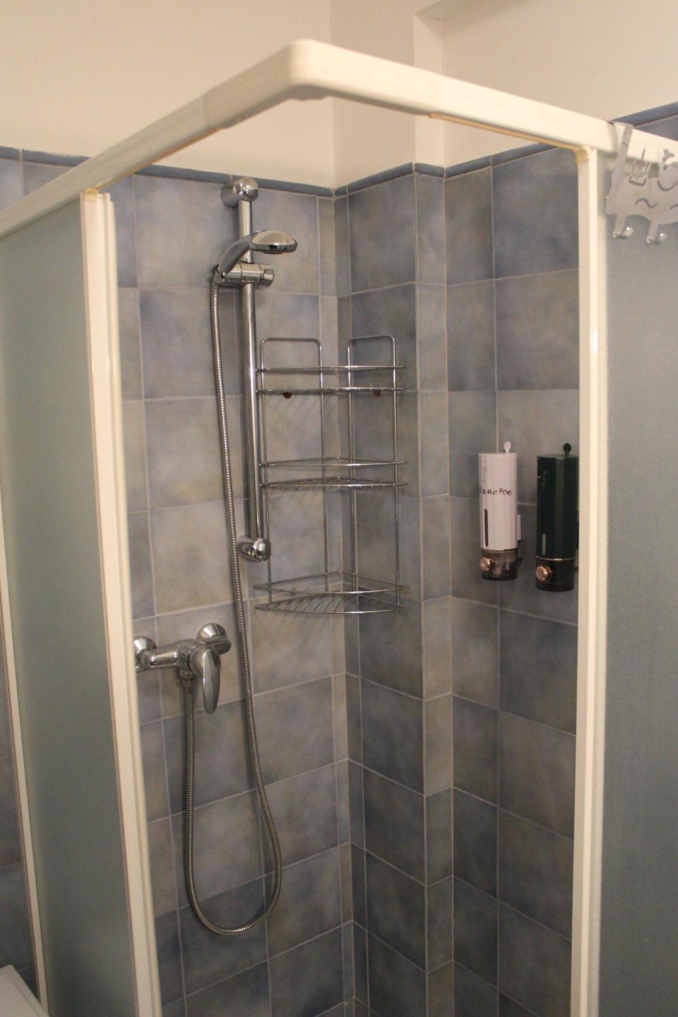 Appartamento Casa Mira - Ampio, Fully Equipped E Zona Tranquilla Trieste Esterno foto